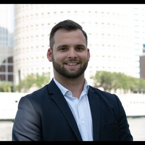 Meet your Posher, Nicholas